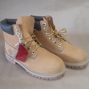 Boys Size 4 Timberland boots